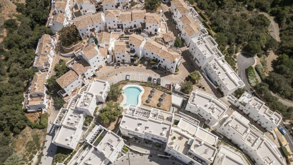 Penthouse Duplex Altos de los Monteros Málaga - image 41