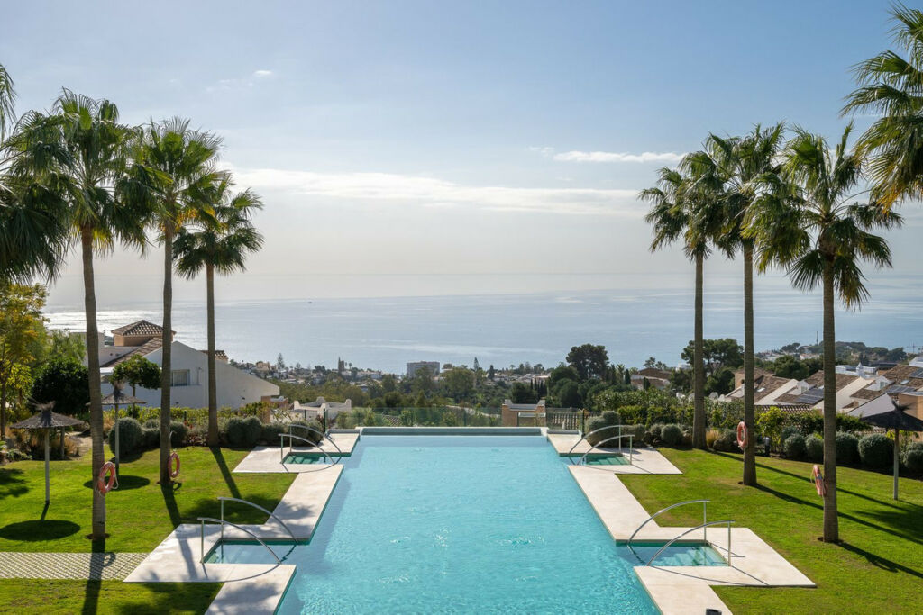 Detached Villa Benalmadena Pueblo Málaga - image 34