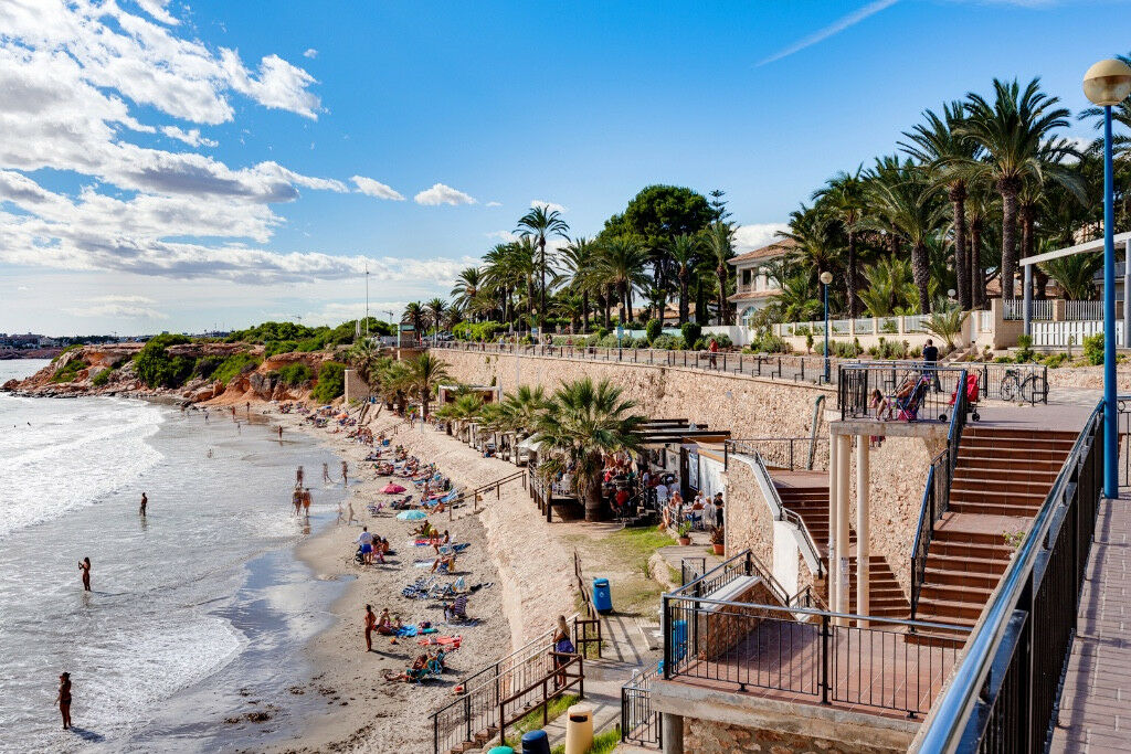 Middle Floor Apartment Punta Prima Alicante - image 41