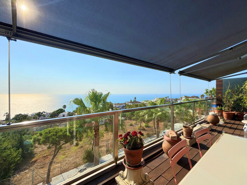 Penthouse La Duquesa Málaga - image 42