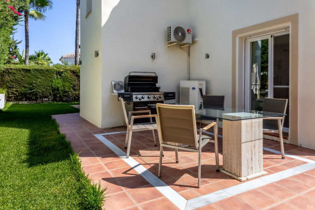 Detached Villa Coín Málaga - image 42