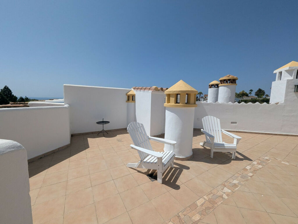 Penthouse Calahonda Málaga - image 40