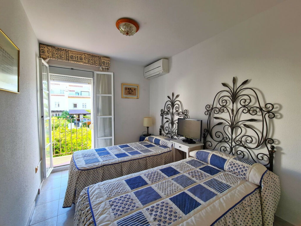 Semi-Detached House Casares Playa Málaga - image 42