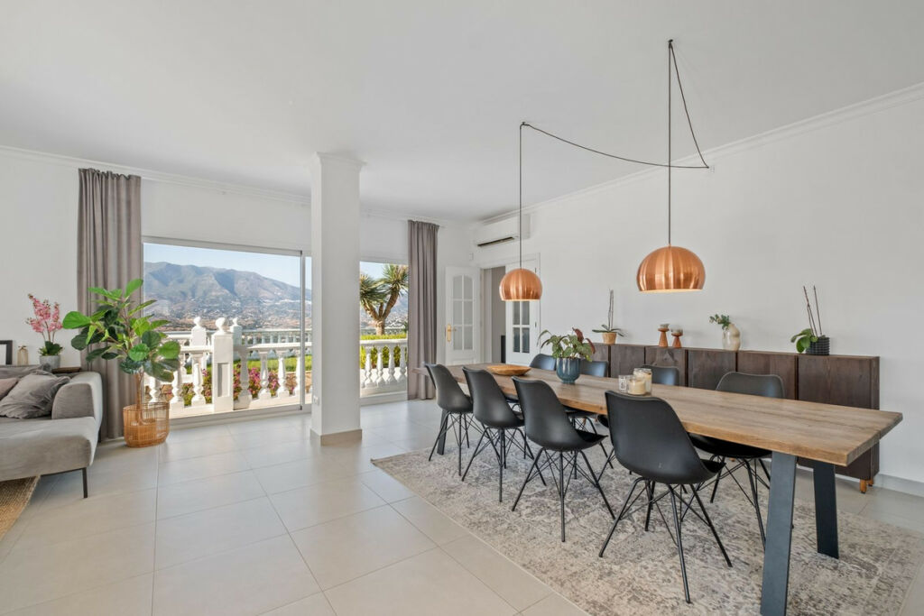 Detached Villa Cerros del Aguila Málaga - image 42