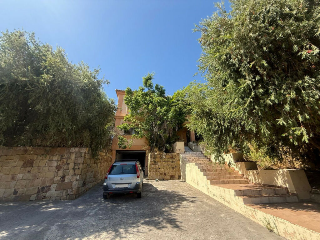 Townhouse Nueva Andalucía Málaga - image 42