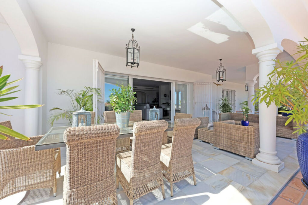 Detached Villa Benahavís Málaga - image 42