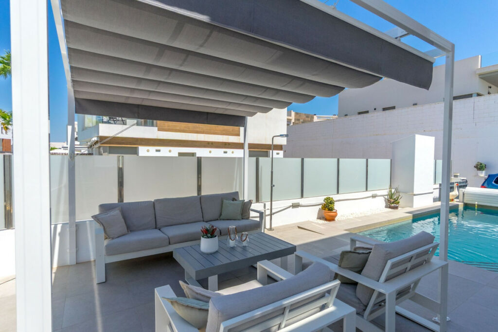 Detached Villa Villamartin Alicante - image 42