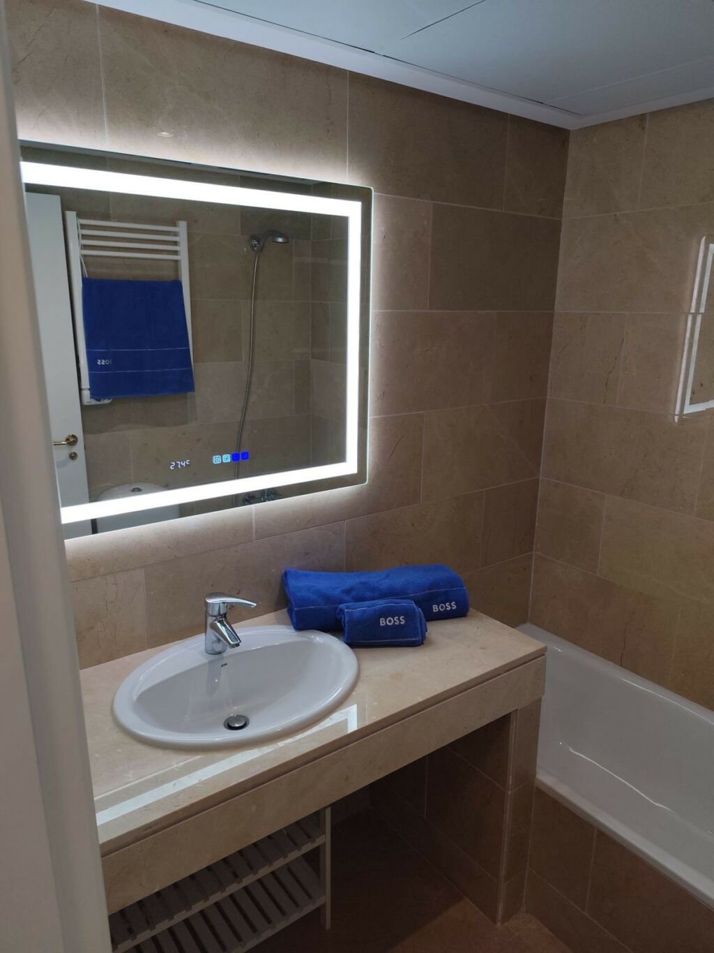 Middle Floor Apartment La Duquesa Málaga - image 35