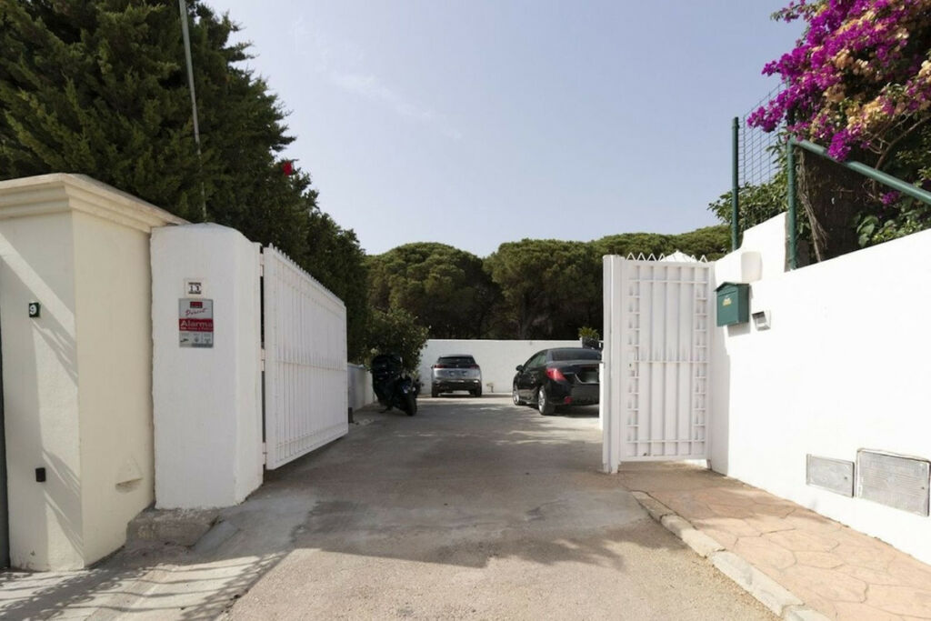 Detached Villa Marbesa Málaga - image 40