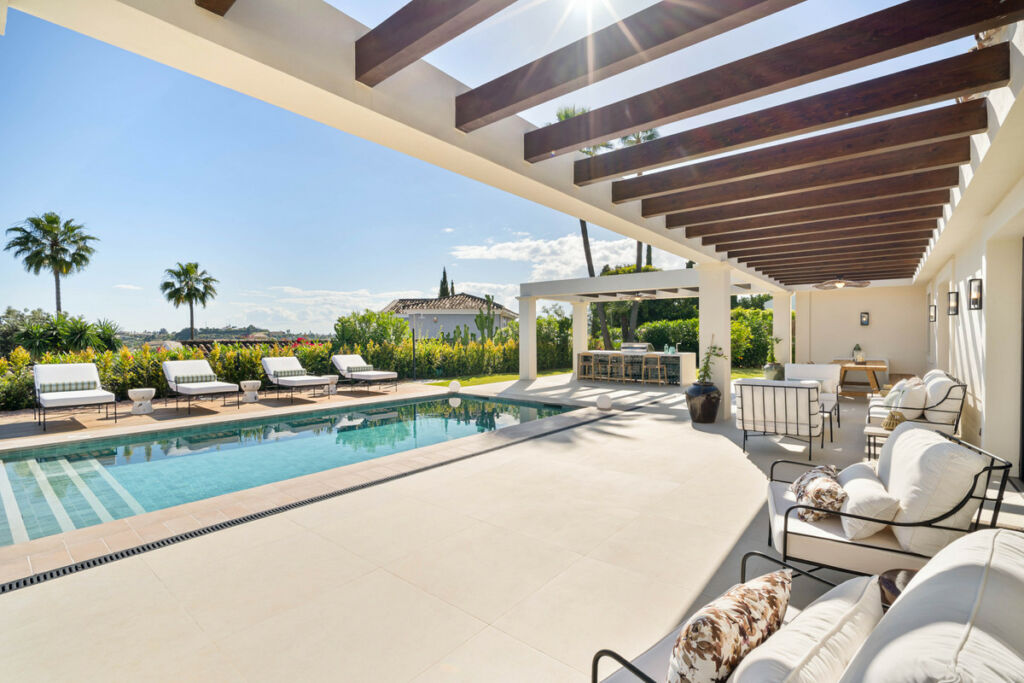 Detached Villa Nueva Andalucía Málaga - image 42