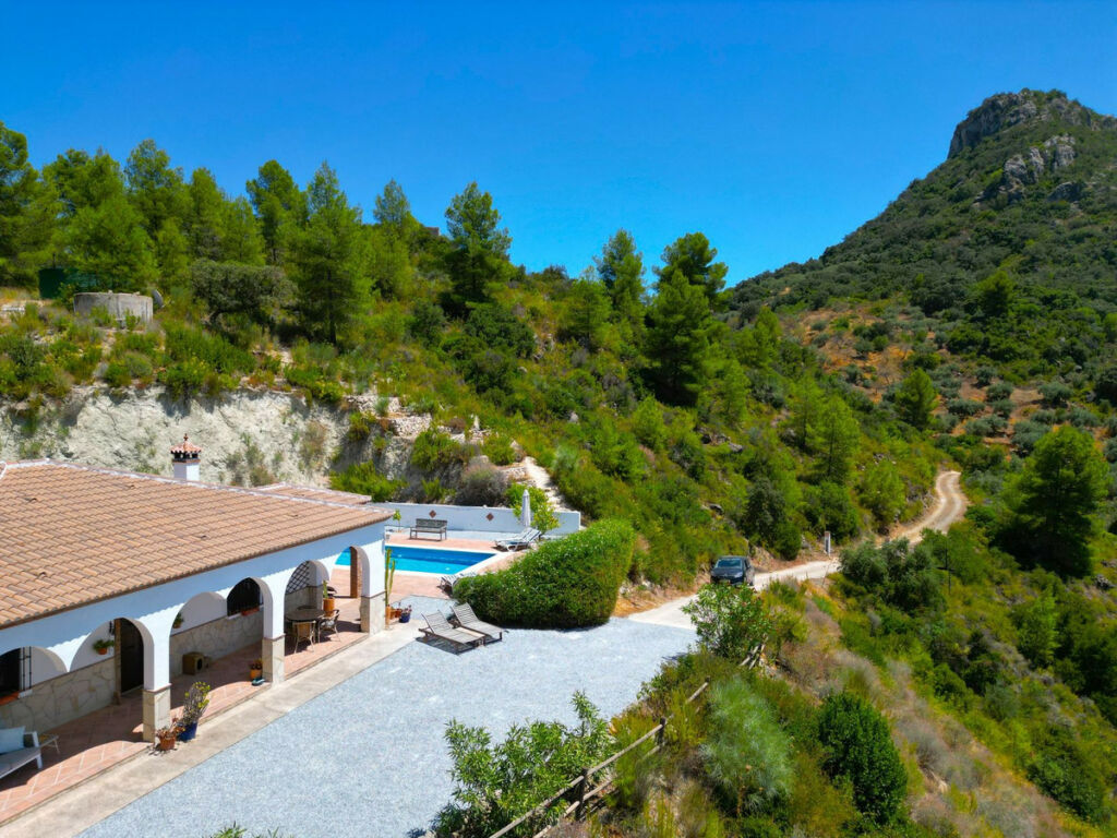 Detached Villa Comares Málaga - image 43