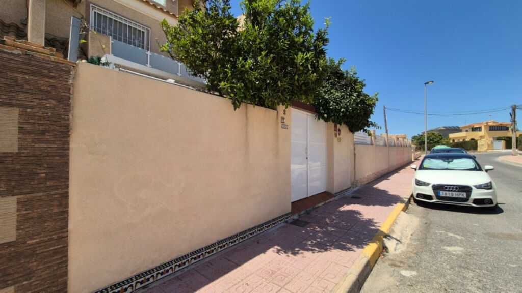 Townhouse Torrevieja Alicante - image 43