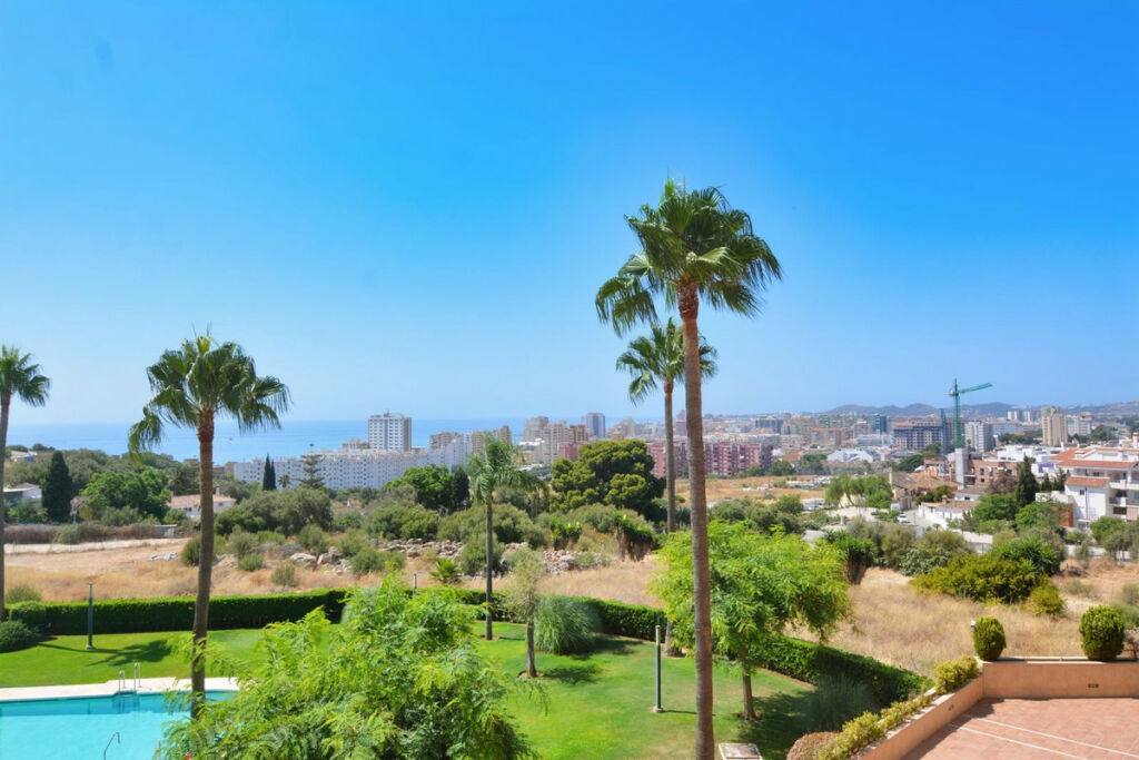 Middle Floor Apartment Fuengirola Málaga - image 43