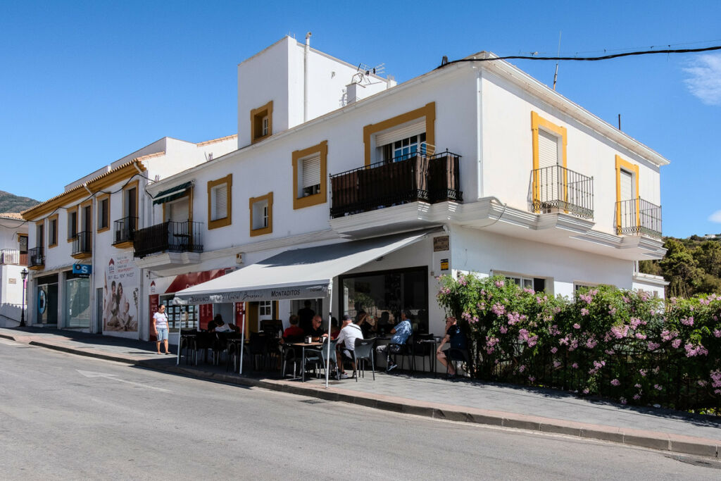 Middle Floor Apartment Benahavís Málaga - image 35