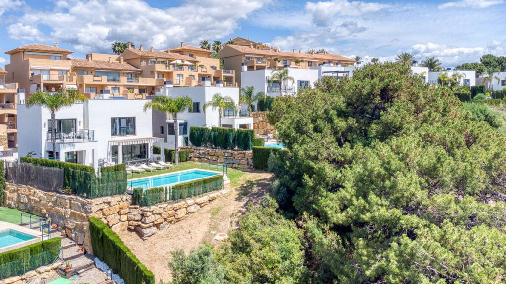 Detached Villa Estepona Málaga - image 43