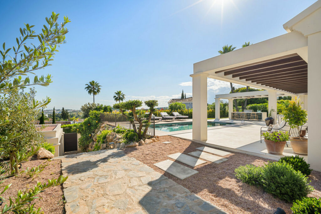 Detached Villa Nueva Andalucía Málaga - image 43