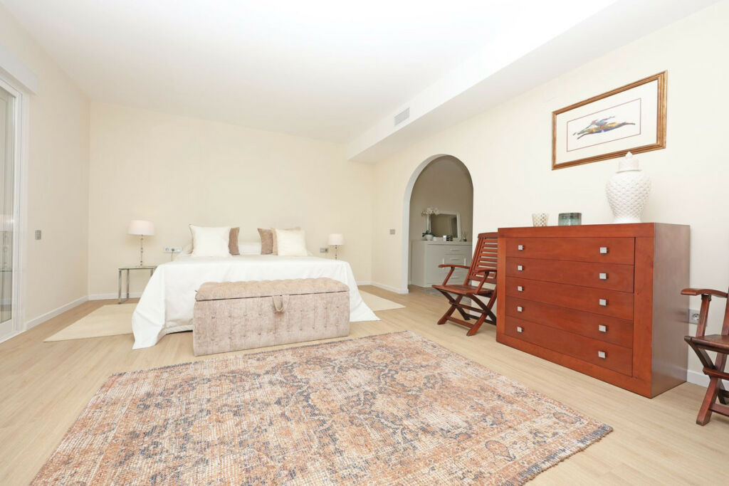 Detached Villa Benahavís Málaga - image 43