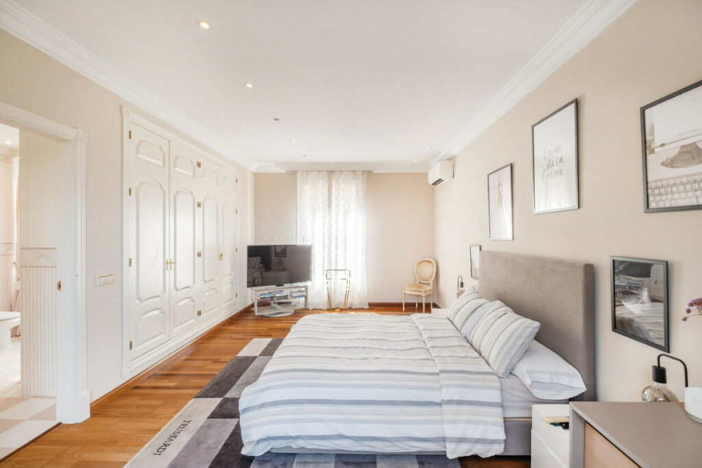 Detached Villa Benahavís Málaga - image 43