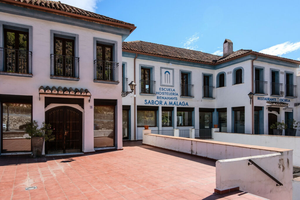 Middle Floor Apartment Benahavís Málaga - image 36