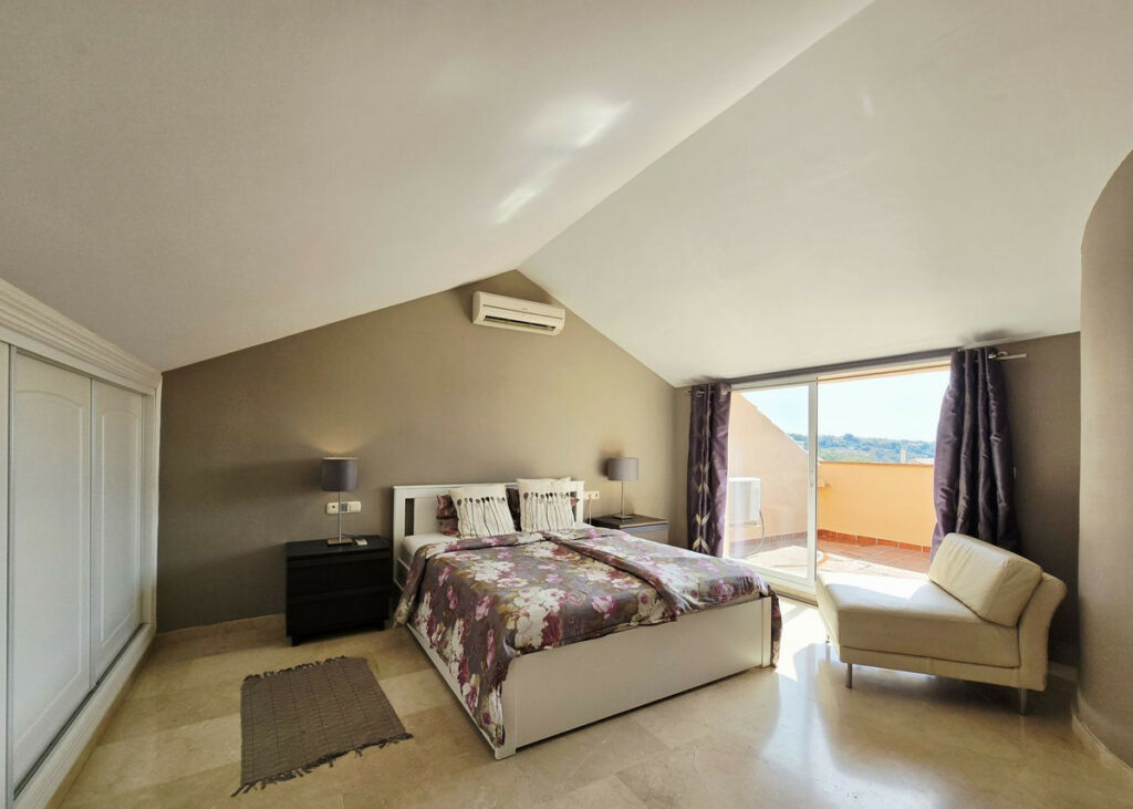 Penthouse Elviria Málaga - image 44