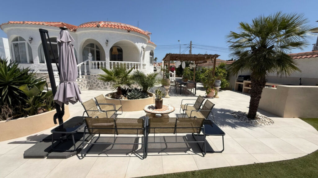 Detached Villa Torrevieja Alicante - image 44