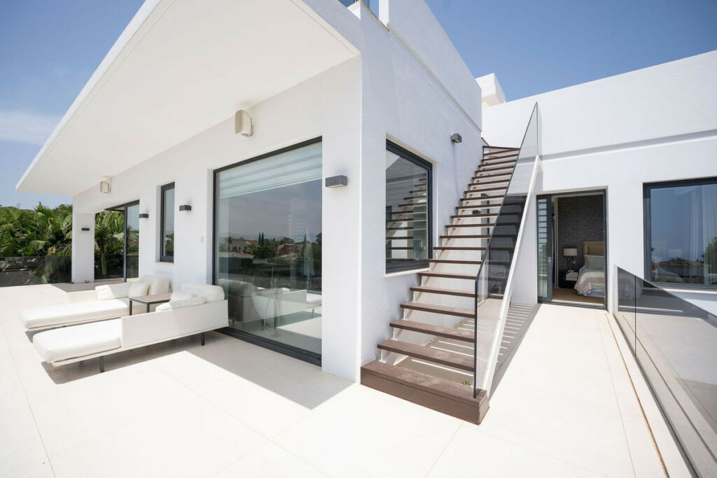 Detached Villa Nagüeles Málaga - image 44