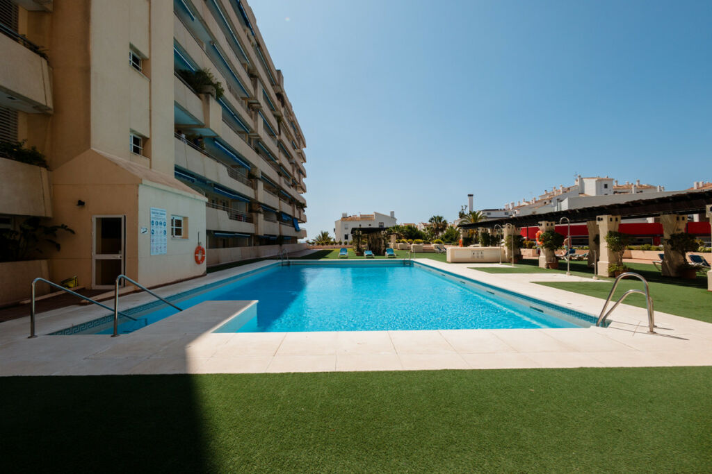 Middle Floor Apartment Puerto Banús Málaga - image 44