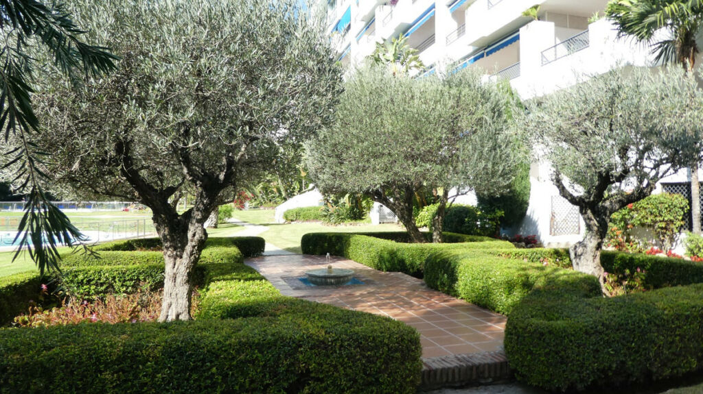 Middle Floor Apartment Puerto Banús Málaga - image 44