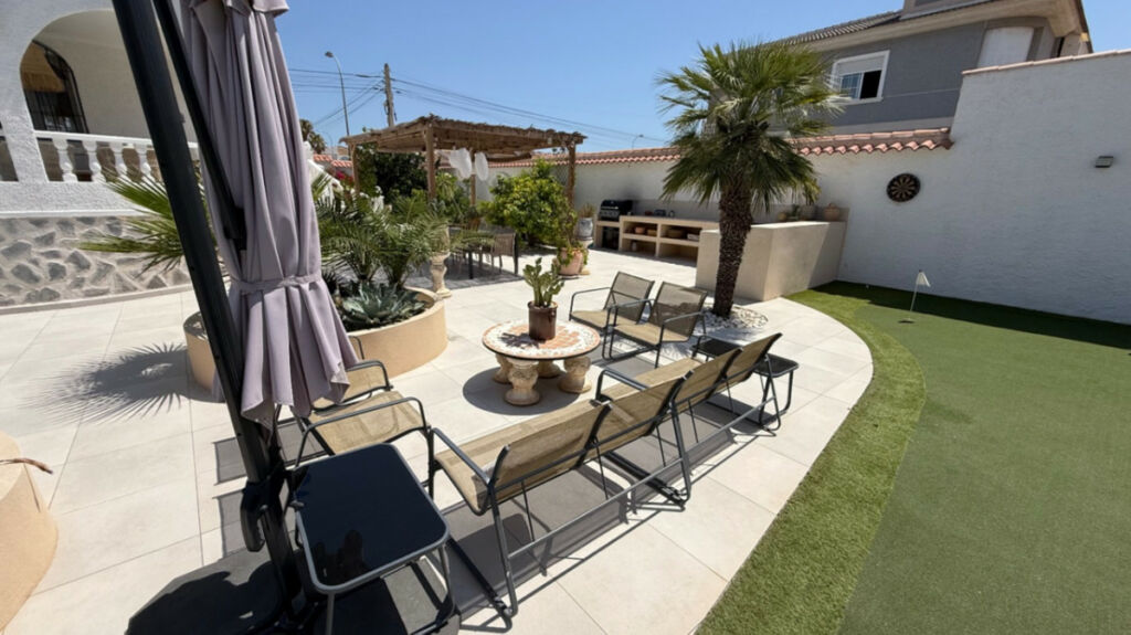 Detached Villa Torrevieja Alicante - image 45
