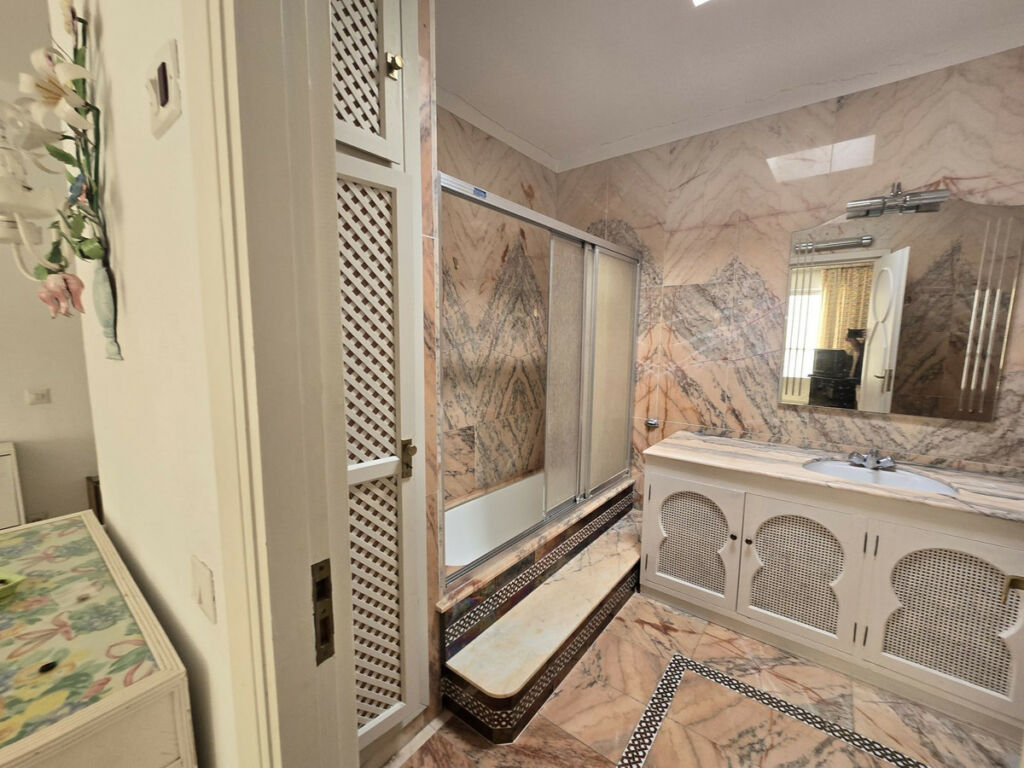 Detached Villa Marbella Málaga - image 45