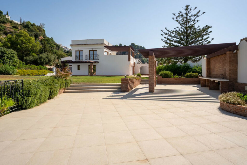 Detached Villa Mijas Málaga - image 45
