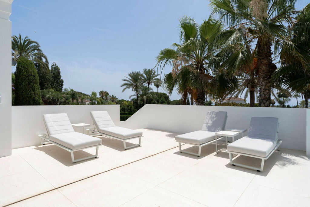 Detached Villa Nagüeles Málaga - image 45