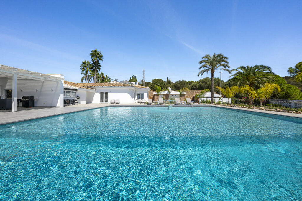 Detached Villa Elviria Málaga - image 40