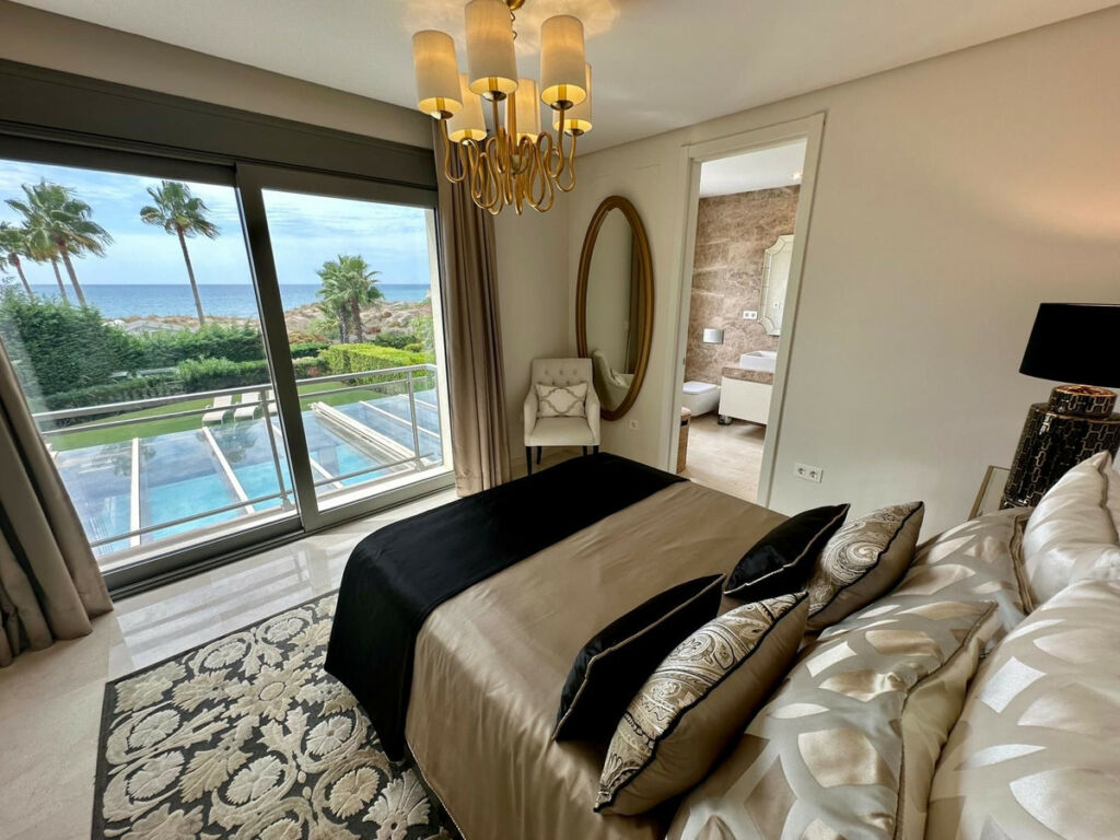 Detached Villa Marbella Málaga - image 45