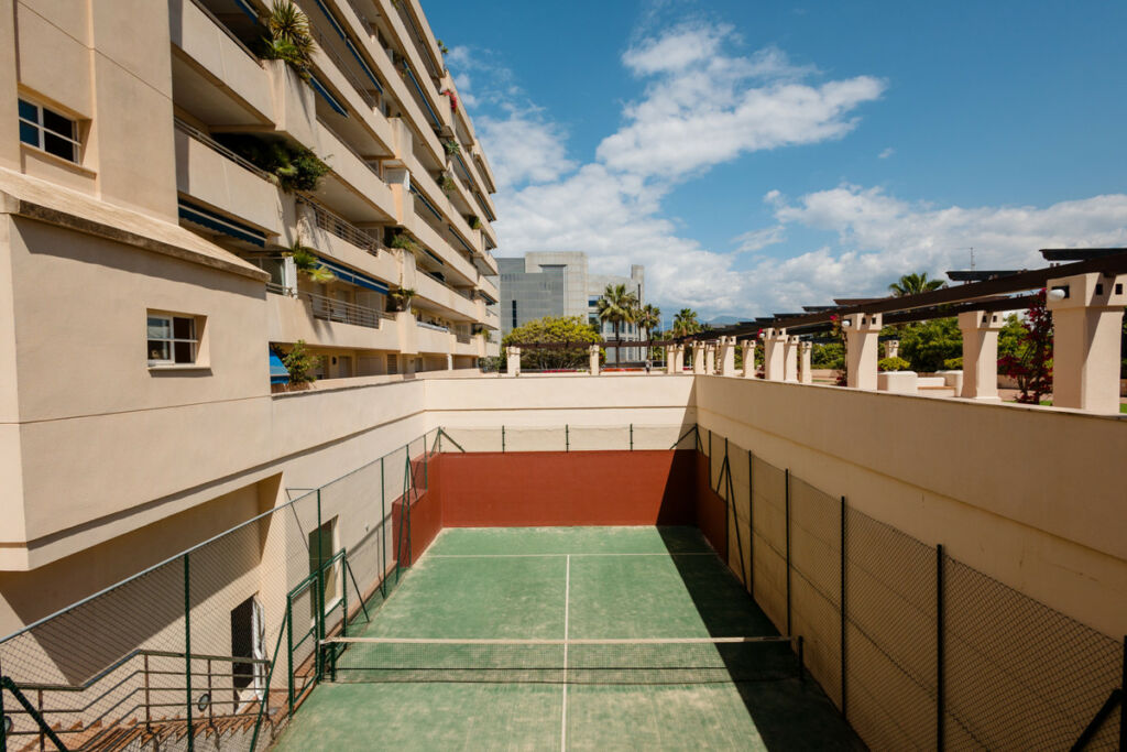 Middle Floor Apartment Puerto Banús Málaga - image 46