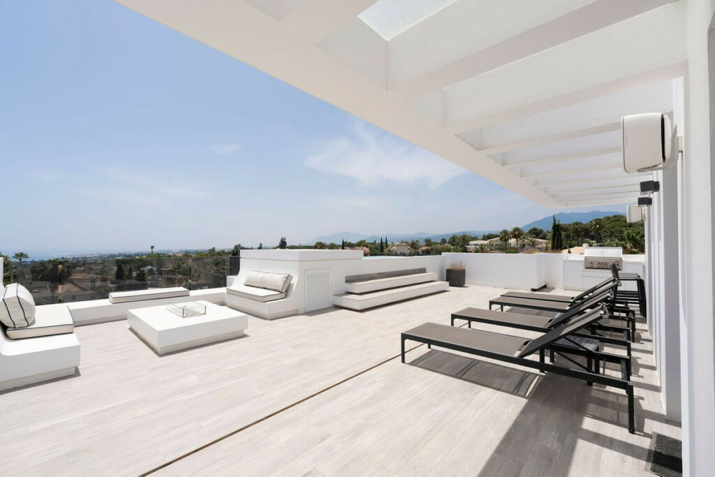 Detached Villa Nagüeles Málaga - image 46
