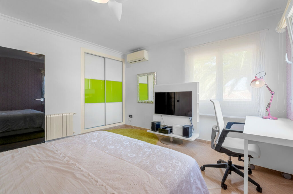 Detached Villa Benissa Alicante - image 46