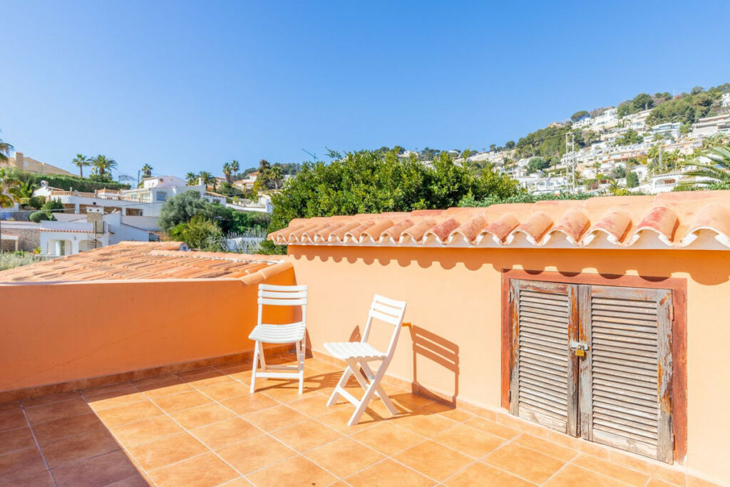 Detached Villa Moraira Alicante - image 46