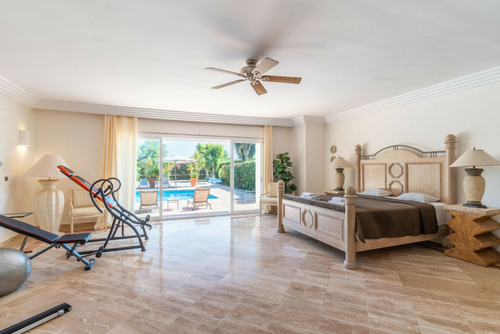 Detached Villa Benahavís Málaga - image 46