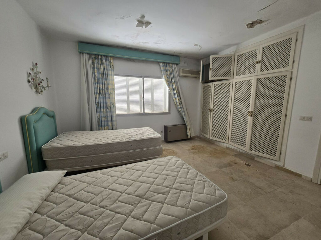 Detached Villa Marbella Málaga - image 46