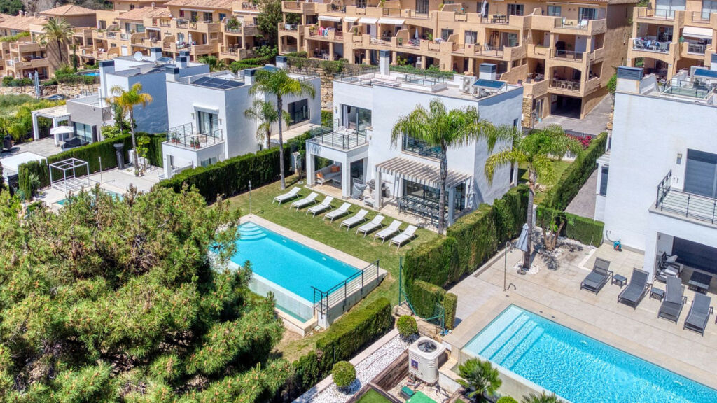 Detached Villa Estepona Málaga - image 47