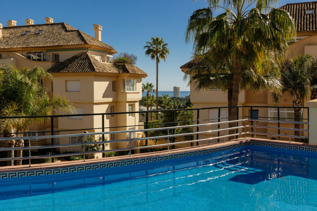 Middle Floor Apartment Elviria Málaga - image 47