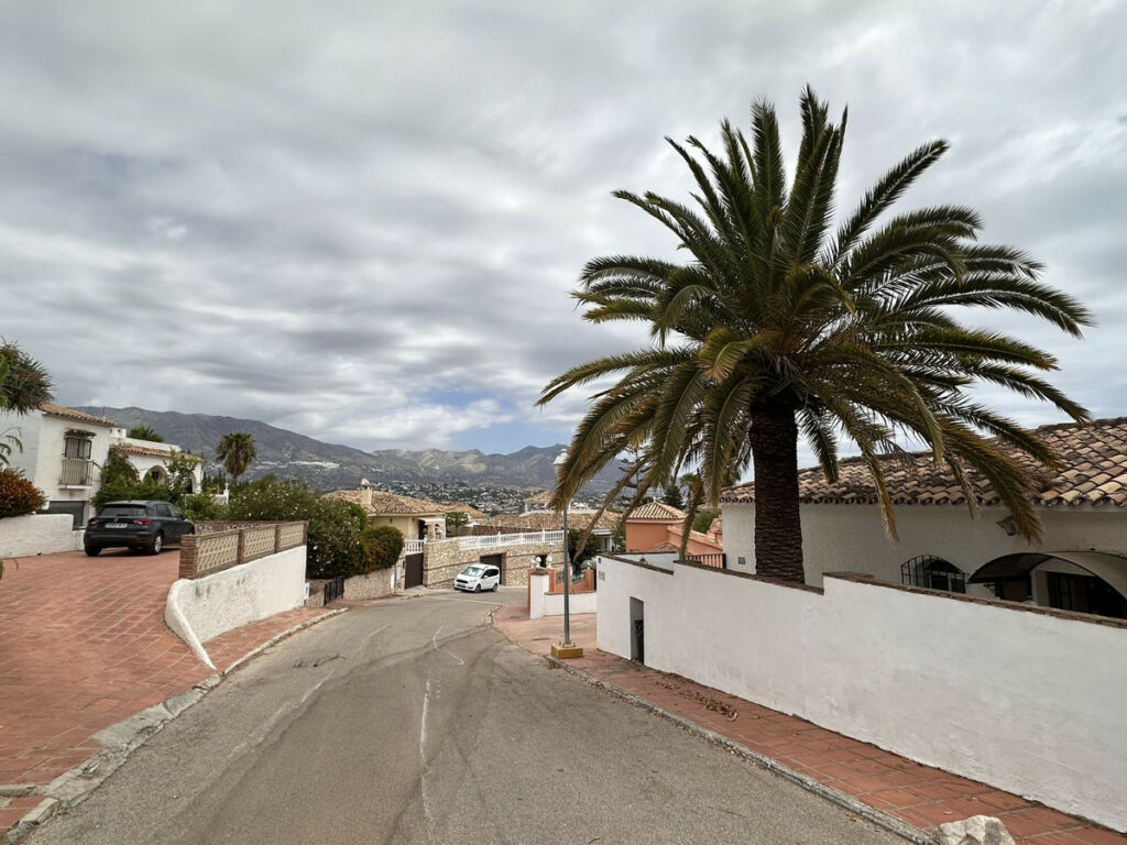 Detached Villa Cerros del Aguila Málaga - image 47