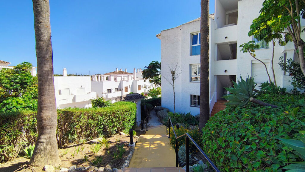 Ground Floor Apartment Selwo Málaga - image 47