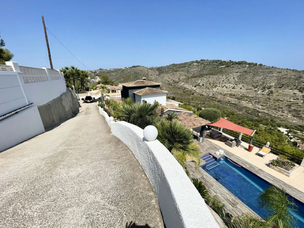 Detached Villa Calpe Alicante - image 48