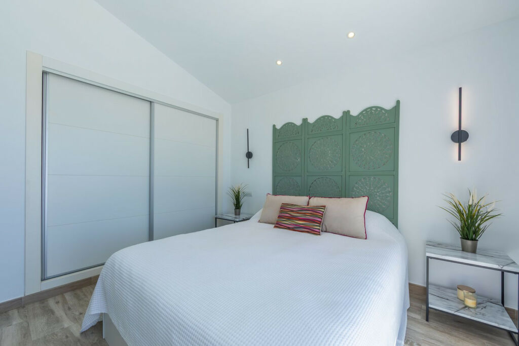 Detached Villa Estepona Málaga - image 48
