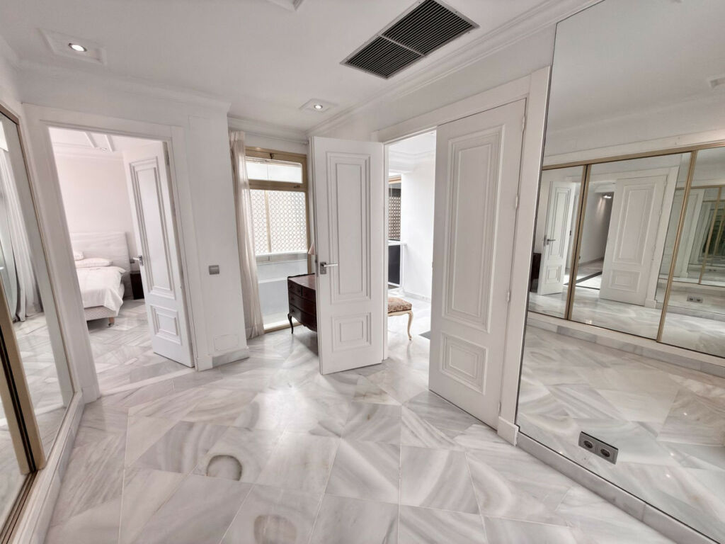 Duplex Puerto Banús Málaga - image 47