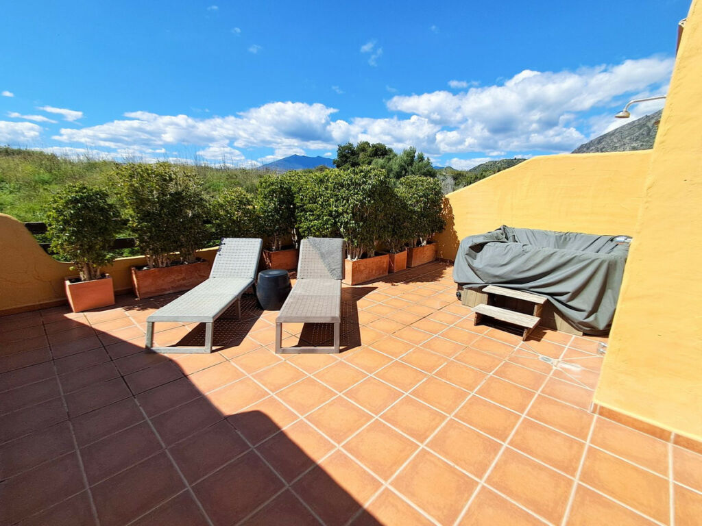 Townhouse Nagüeles Málaga - image 49