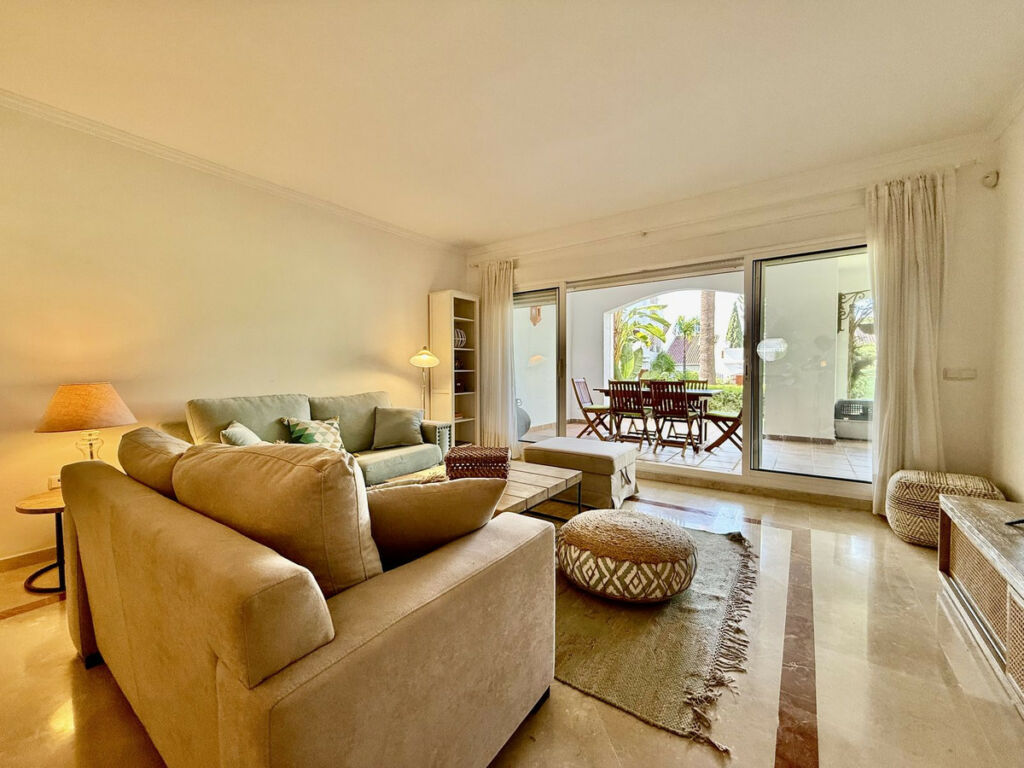 Ground Floor Apartment The Golden Mile Málaga - image 5