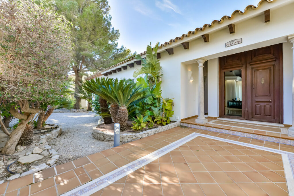 Detached Villa Altea Alicante - image 5